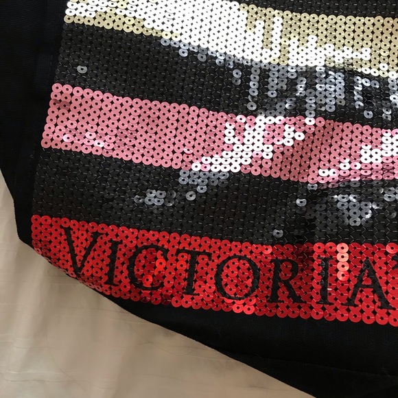 Victoria’s Secret Tote - Picture 2 of 3